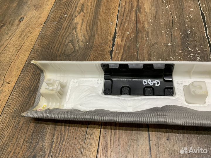 Hyundai Genesis G80 Обшивка стойки лобового стекла