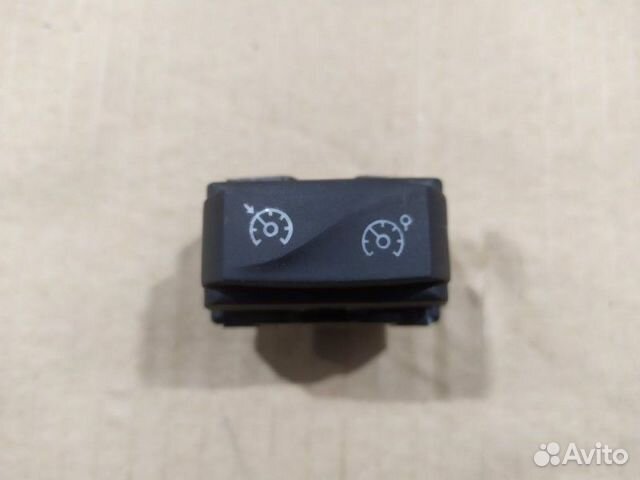 Переключатель круиз-контроля Nissan Terrano F4R