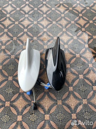 Lexus LX570 антенна (акула)