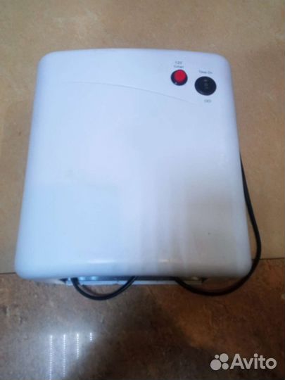 Лампа для ногтей