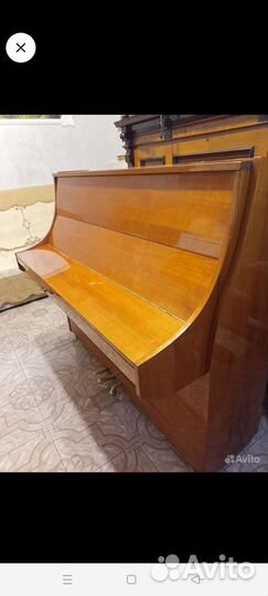 Продается пианино красный октябрь