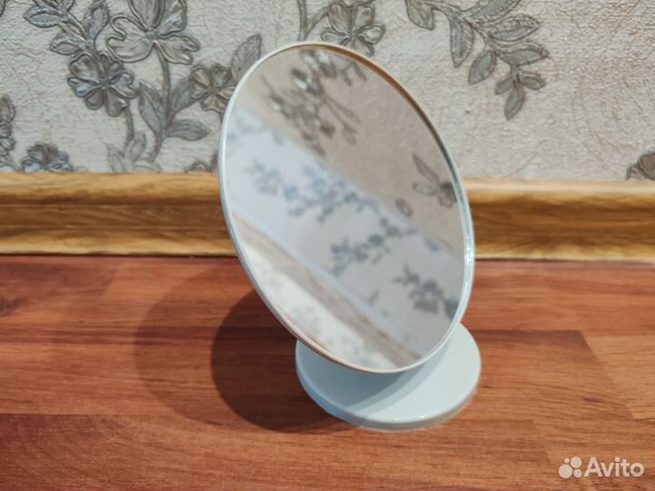 Зеркало (настольное)