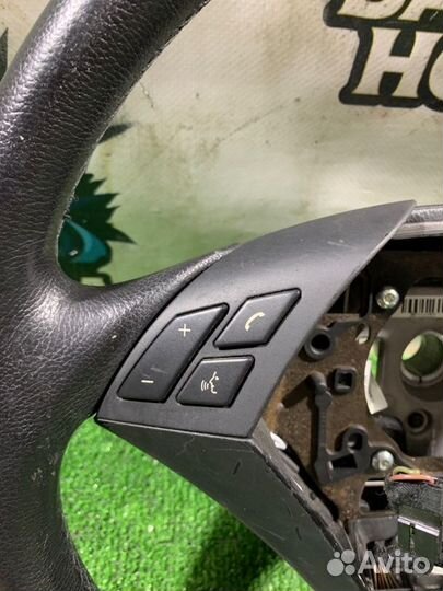 Руль Bmw 5 E60 M54B30 2003