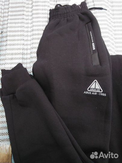 Толстовка для девочек новое. можно костюмом