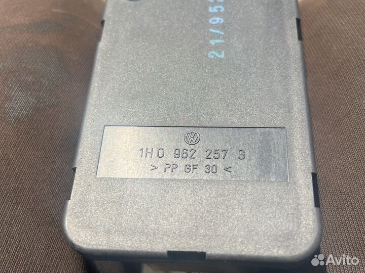 Компрессор центрального замка VAG 1H0962257G