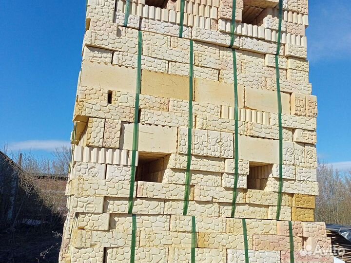 Кирпич
