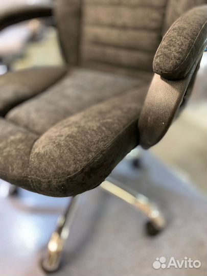 Кресло офисное