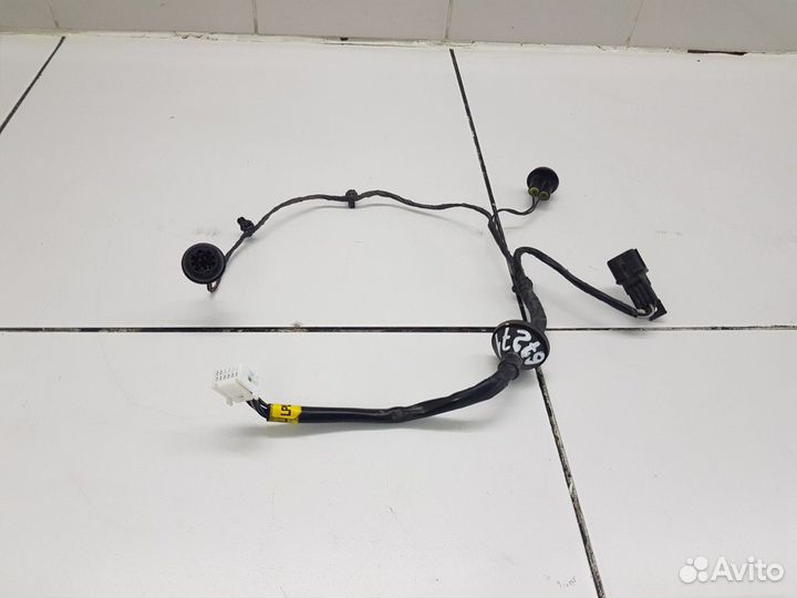 Электропроводка накладки крышки багажника