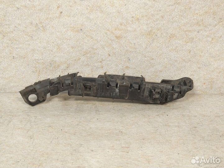 Кронштейн переднего бампера левый Hyundai I30 GD