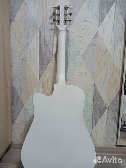 Акустическая гитара belucci