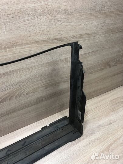 Крепление радиатора BMW E65