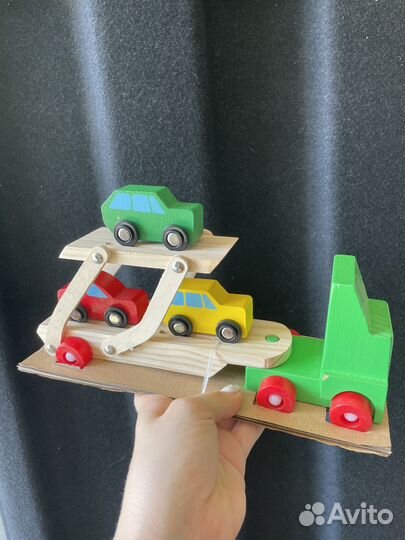 Машинки - автовоз и самолет с пассажирами