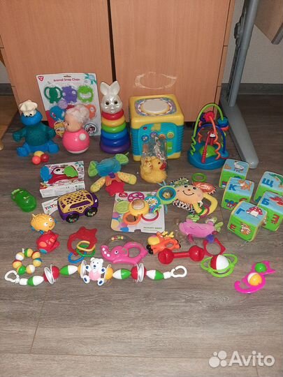 Игрушки до года (за все)