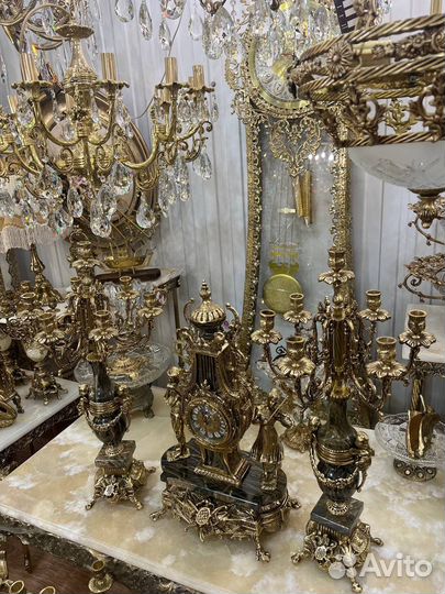 Часы и канделябры