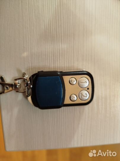 Записоваемый брелок для ворот и шлагбаума, гаражей