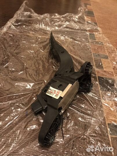 Электронная педаль газа hyundai/kia