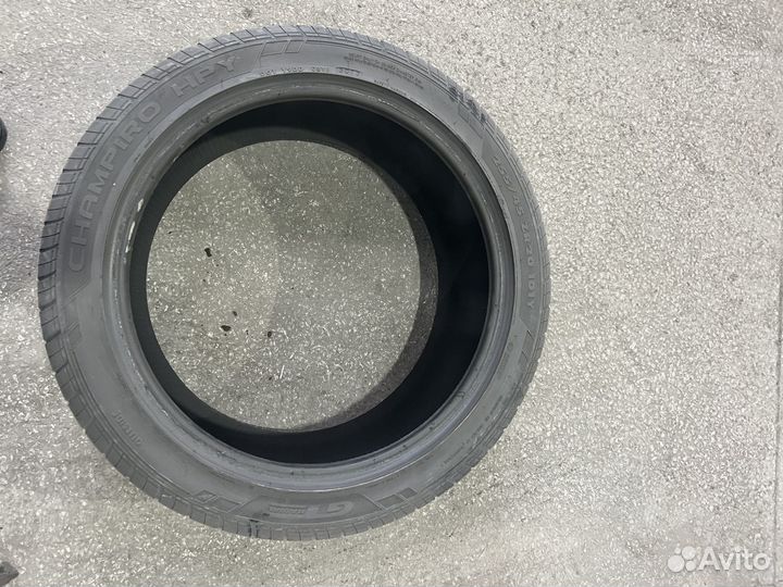 GT Radial Champiro HPY 255/45 R20