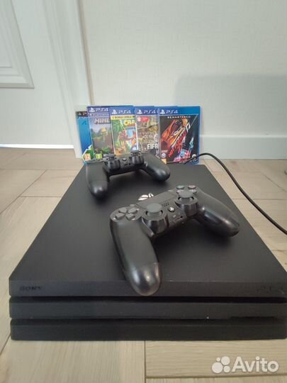 Sony playstation 4 PS4 pro 1tb