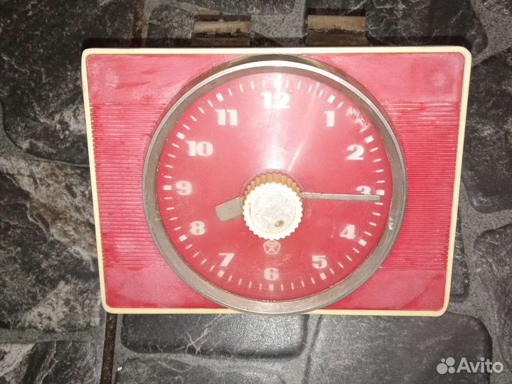 Часы кухонного гарнитура