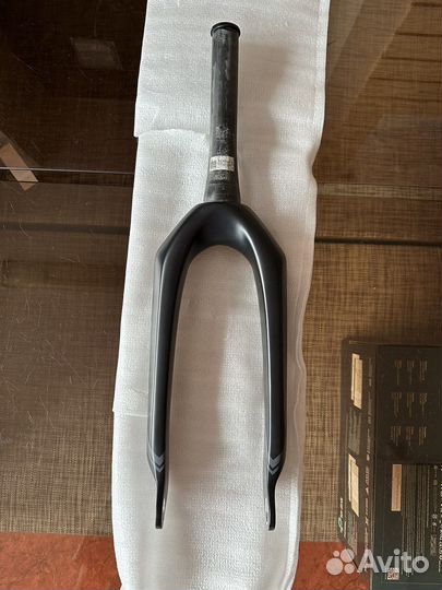 Вилка super duper карбоновая