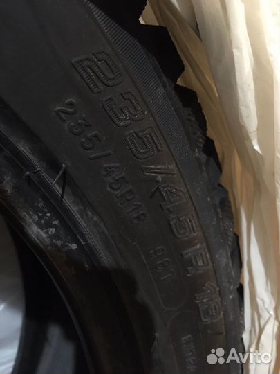 Michelin X-Ice North 3 235/35 R18 98T