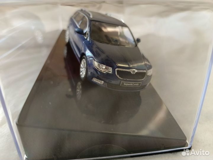 Skoda Superb II Combi Модель 1/43