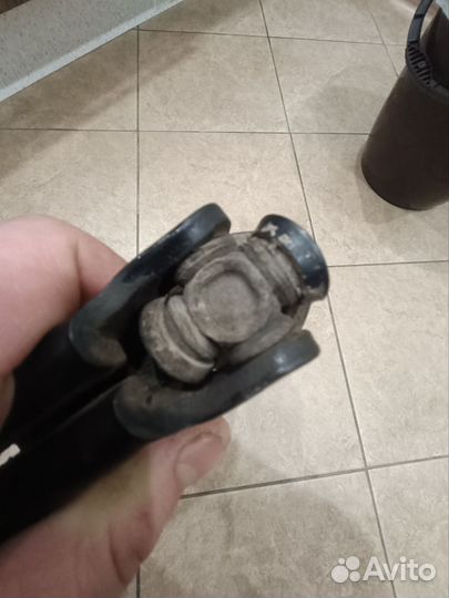 Рулевой карданчик toyota Gaia