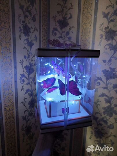 Праздничный подарок,Букет из бабочек,фотографий