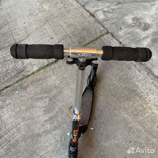 Самокат взрослый швейцарский Micro