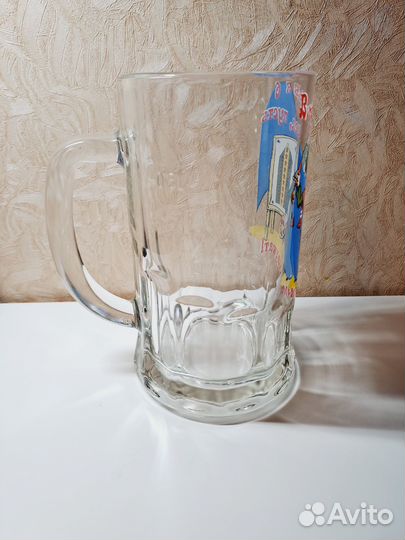 Стеклянная пивная кружка