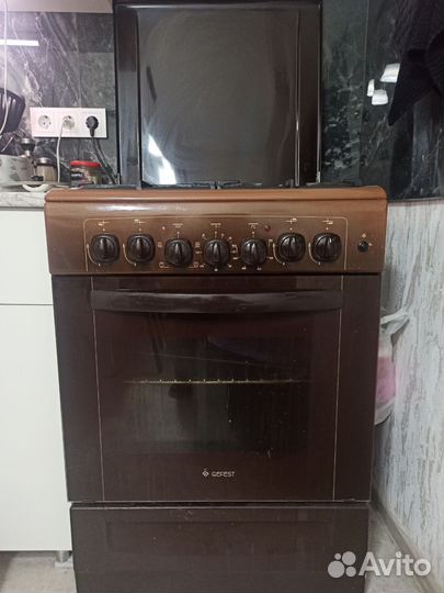 Газовая плита с электрической духовкой Гефест