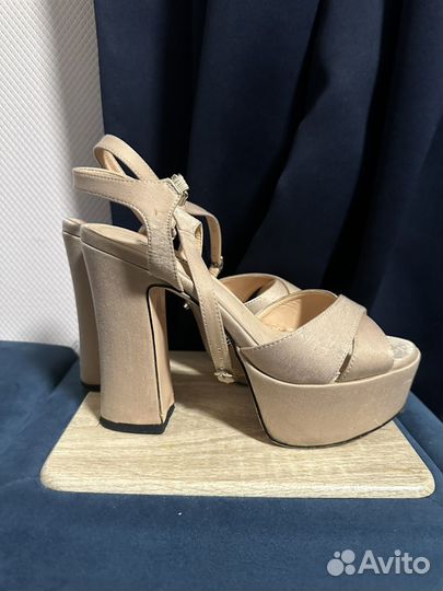 Босоножки женские 38 размер