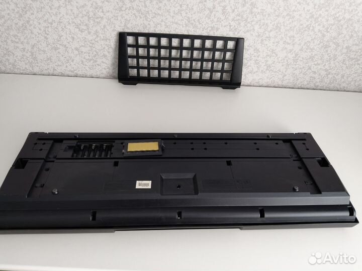 Yamaha PSR-R200 синтезатор с автоаккомпанементом