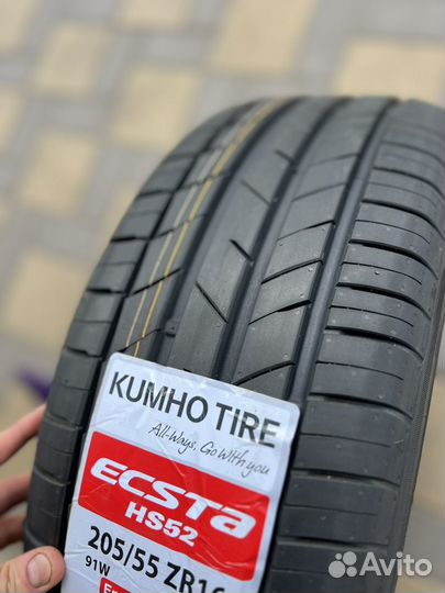 Kumho Ecsta HS52 205/55 R16 91W