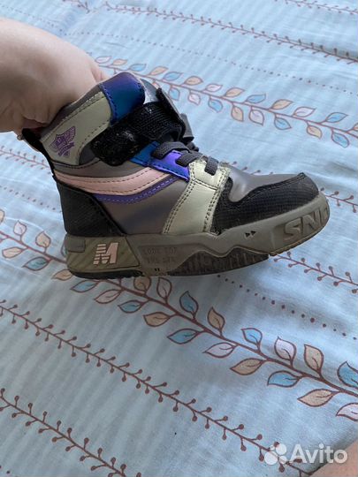 Ботинки демисезонные для девочки 25