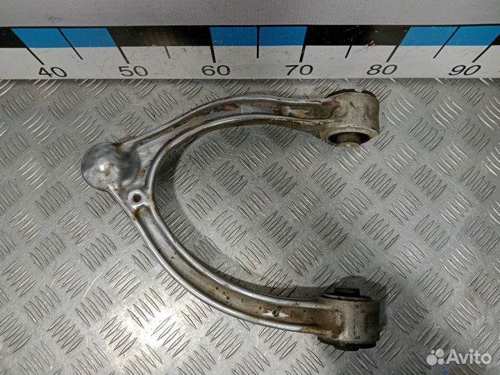 Б/У Рычаг передний верхний правый#005