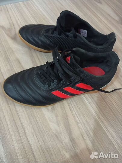 Кроссовки adidas