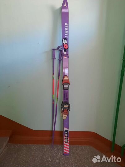 Горные лыжи и палки