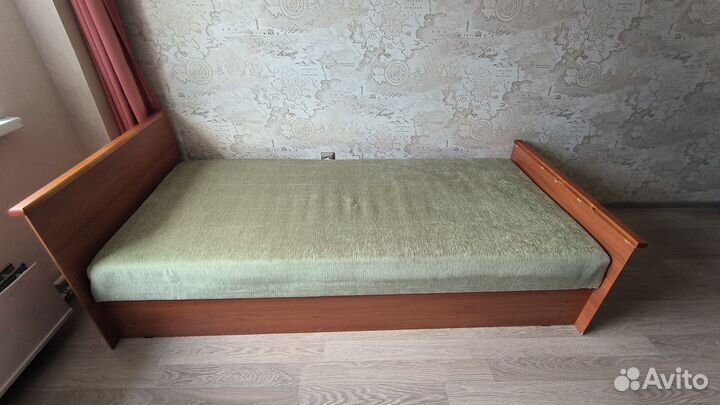 Кровать односпальная 90х200 бу