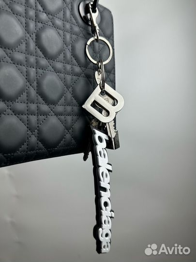 Брелок подвеска balenciaga