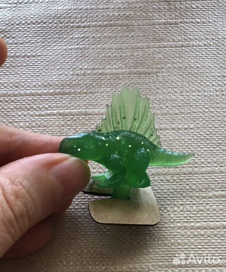 Завр диметродон-30, второй -25