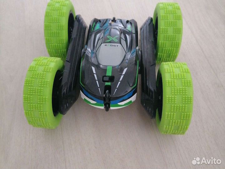 Автомобиль на пульте управления