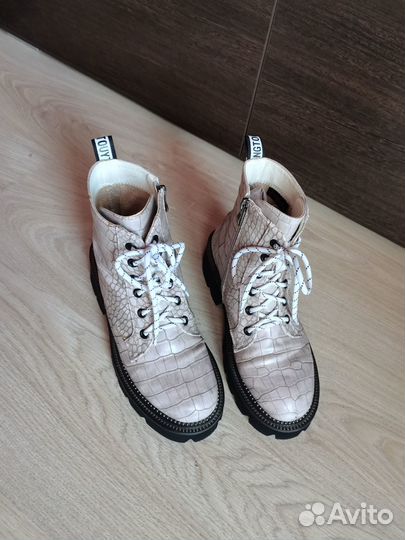 Ботинки женские