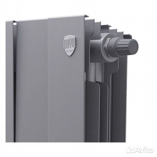 Биметаллический секционный радиатор отопления Roya