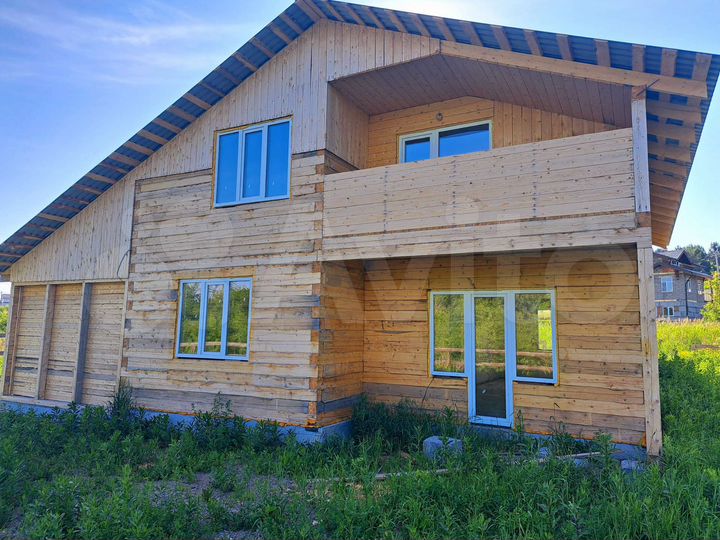 Дом 180 м² на участке 13 сот.