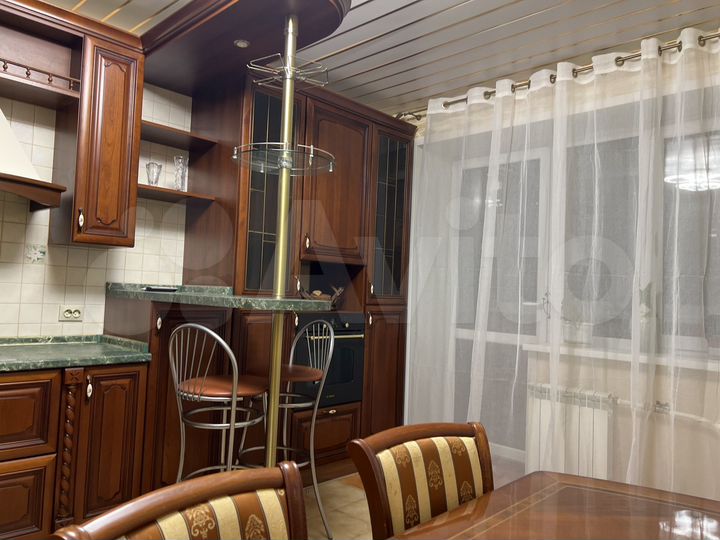2-к. квартира, 80,8 м², 5/9 эт.