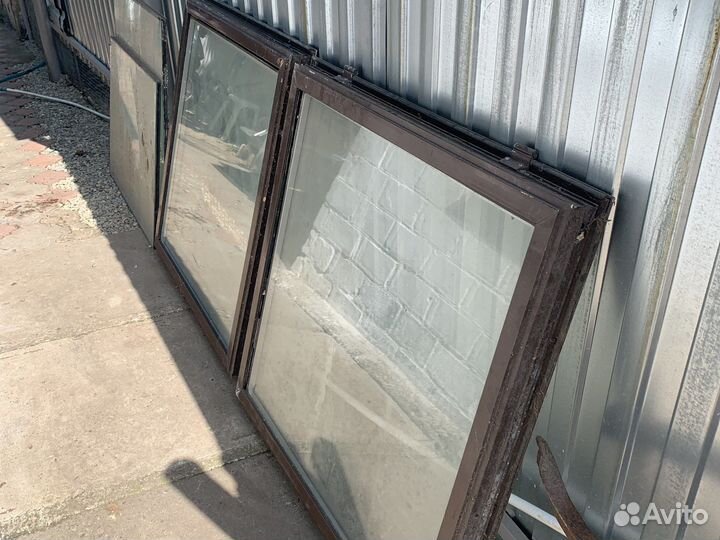 Оконная рама, стеклопакет