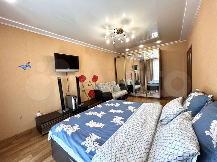 1-к. квартира, 55 м², 1/10 эт.