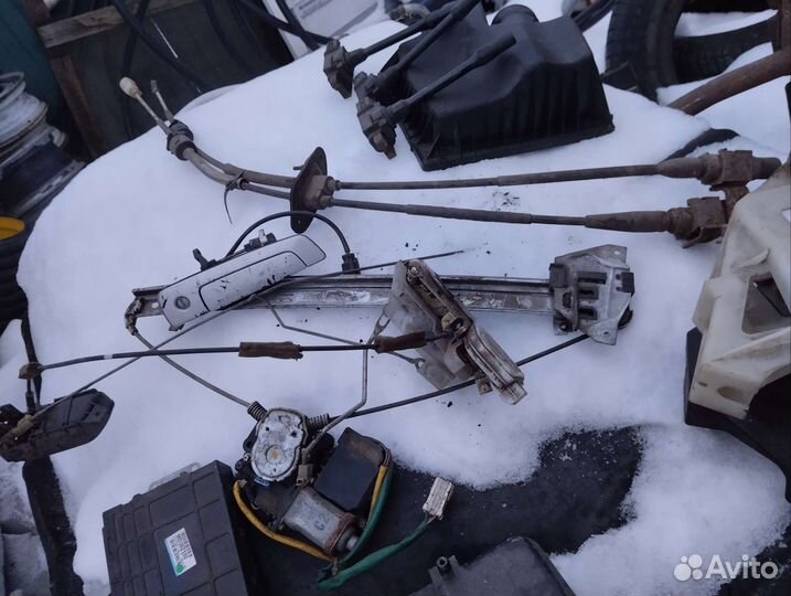 Разбор Mitsubishi space wagon, chariot