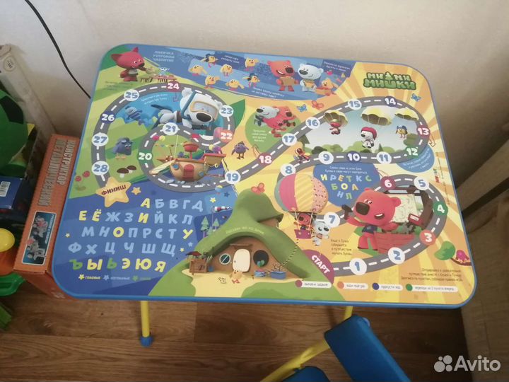 Детский стол и стул